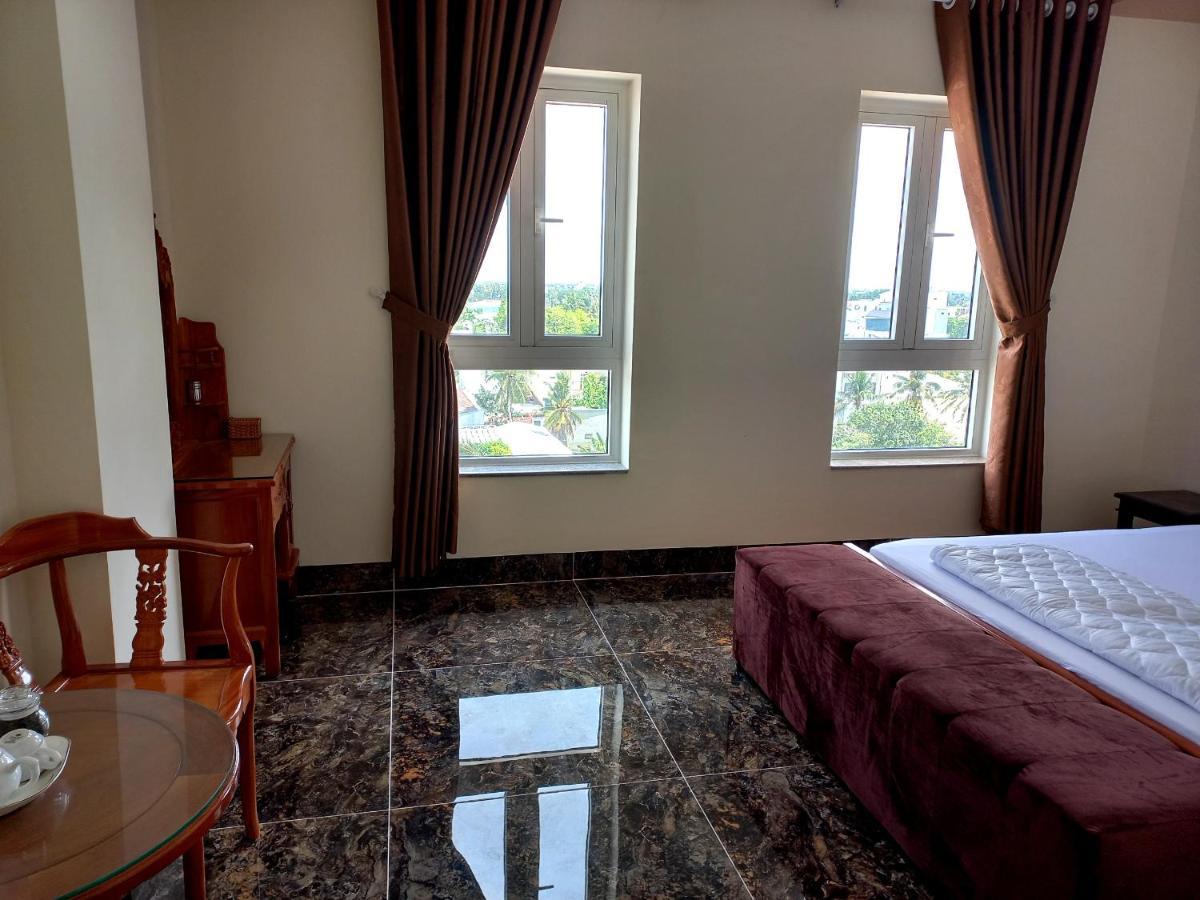 Khach San Hoang Gia Hotel Bac Lieu Exterior photo